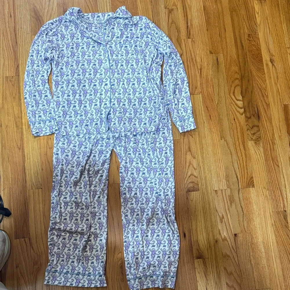 Roller Rabbit Pajamas with Purple monkeys - Picture 1 of 3
